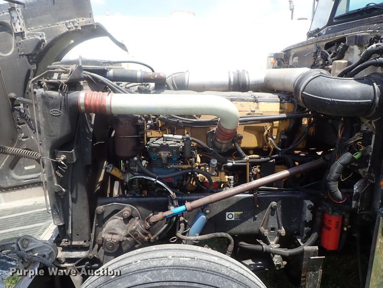 image for item DG2344 2001 Peterbilt 379  semi truck