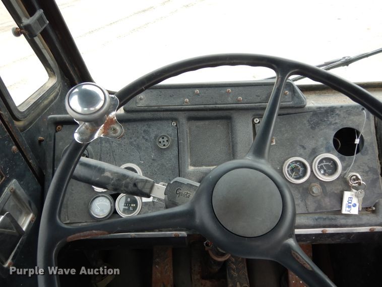 image for item DG6816 1996 Capacity TJ5000  yard truck