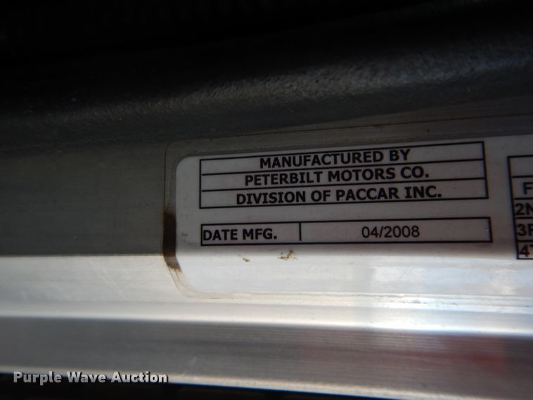 image for item DG6818 2009 Peterbilt 389  semi truck