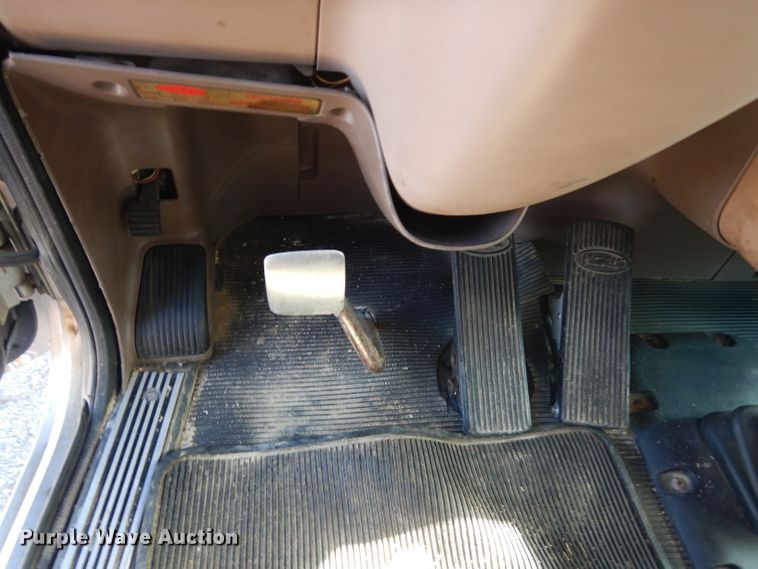 image for item DG6818 2009 Peterbilt 389  semi truck