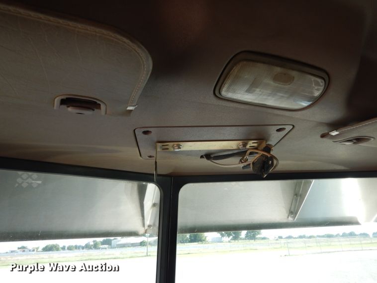 image for item DG6818 2009 Peterbilt 389  semi truck