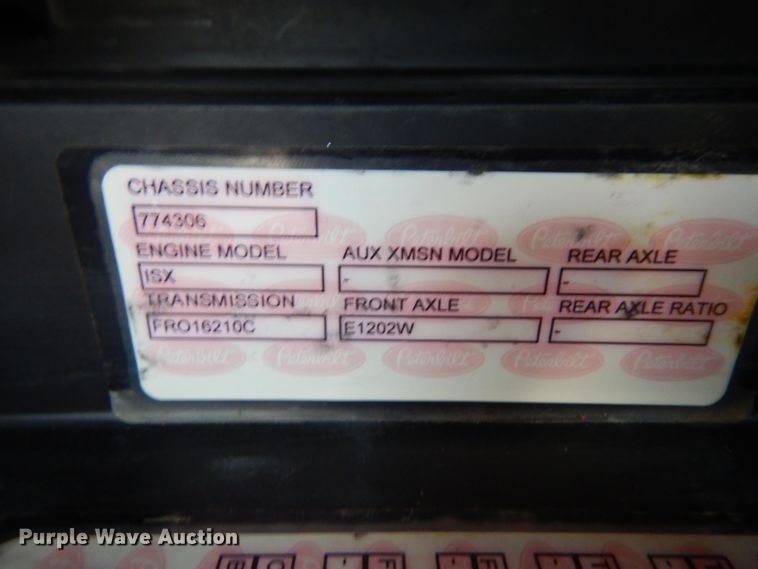 image for item DG6818 2009 Peterbilt 389  semi truck