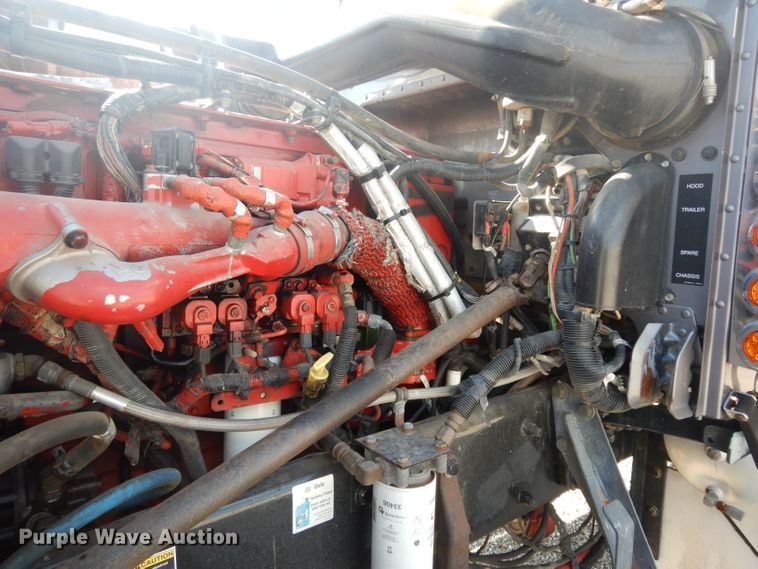 image for item DG6818 2009 Peterbilt 389  semi truck