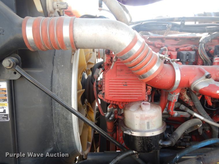 image for item DG6818 2009 Peterbilt 389  semi truck