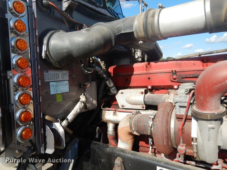 image for item DG6818 2009 Peterbilt 389  semi truck