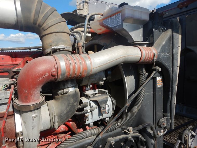 image for item DG6818 2009 Peterbilt 389  semi truck