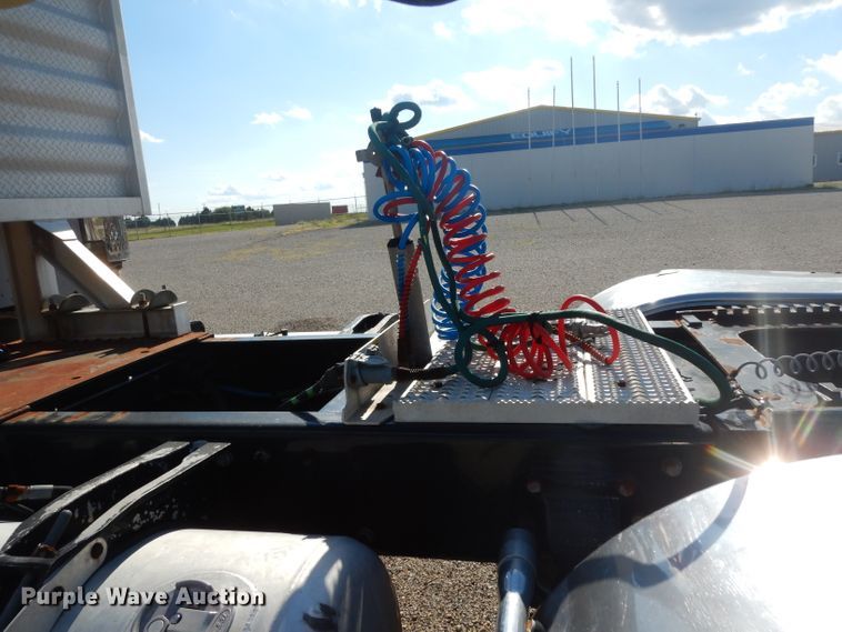 image for item DG6818 2009 Peterbilt 389  semi truck