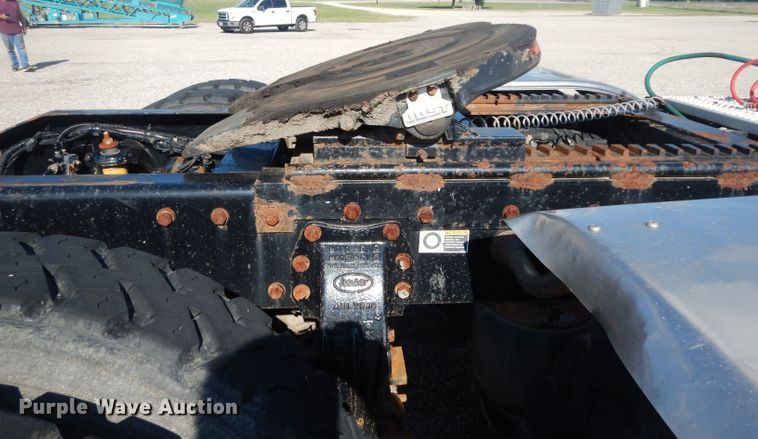 image for item DG6818 2009 Peterbilt 389  semi truck