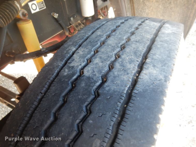 image for item DG6818 2009 Peterbilt 389  semi truck