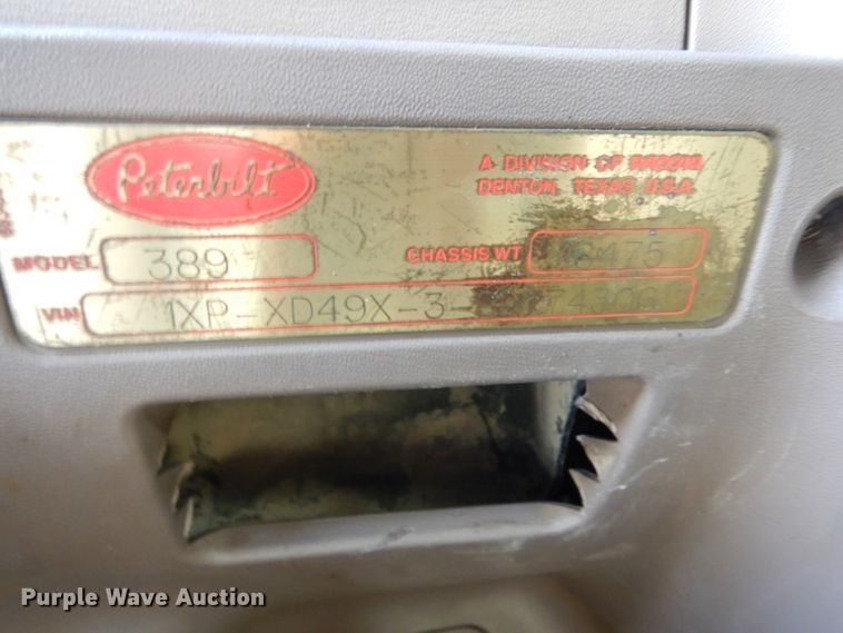 image for item DG6818 2009 Peterbilt 389  semi truck