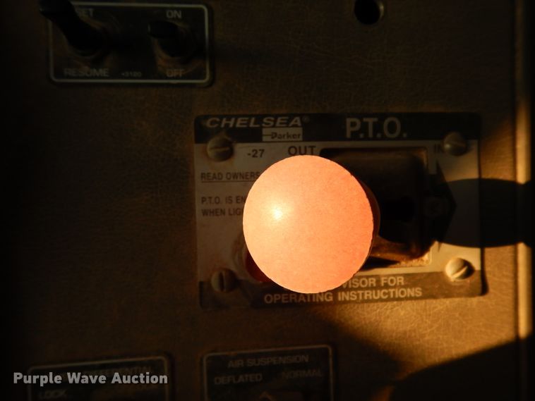 image for item DG6823 2006 Kenworth T300  command center truck