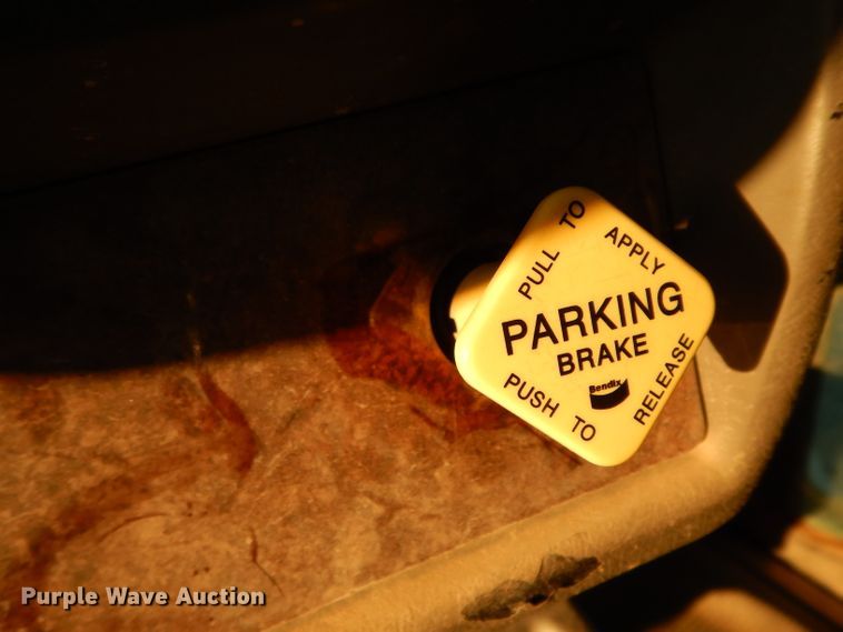 image for item DG6823 2006 Kenworth T300  command center truck