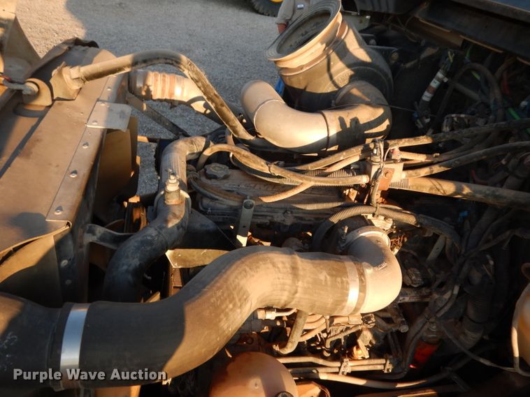 image for item DG6823 2006 Kenworth T300  command center truck