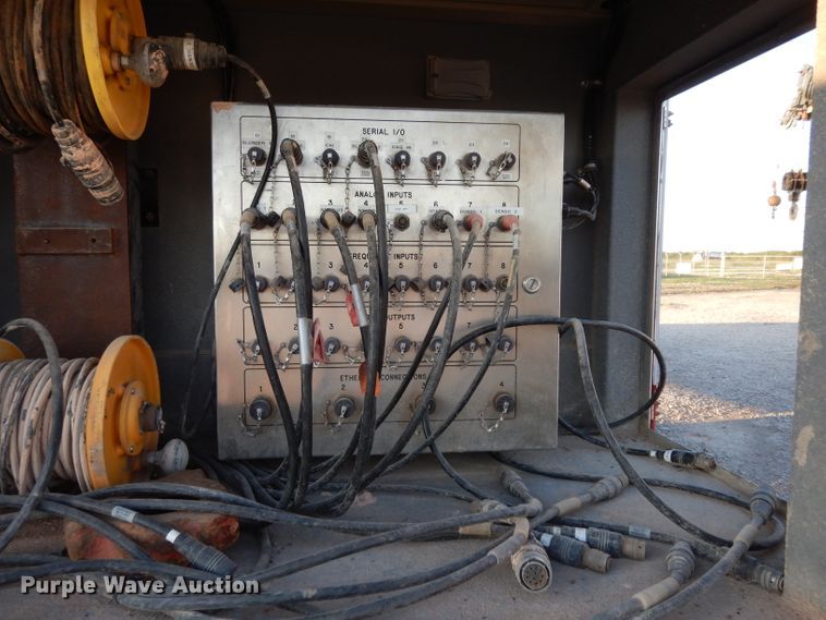 image for item DG6823 2006 Kenworth T300  command center truck