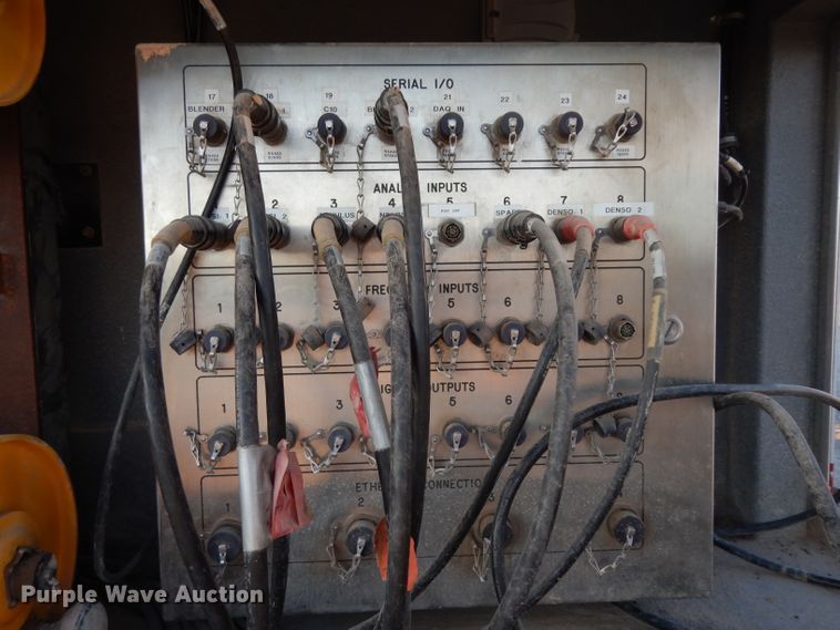 image for item DG6823 2006 Kenworth T300  command center truck