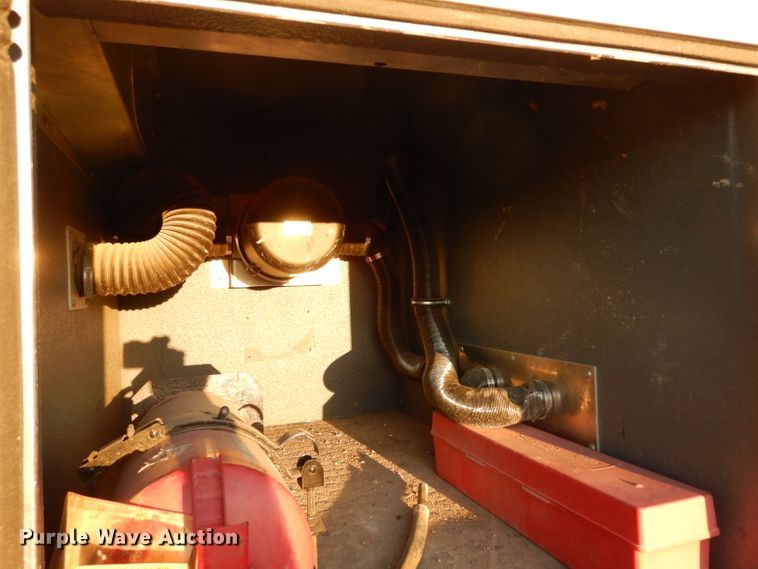 image for item DG6823 2006 Kenworth T300  command center truck