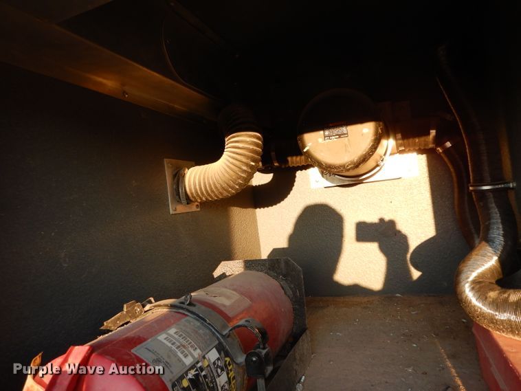 image for item DG6823 2006 Kenworth T300  command center truck