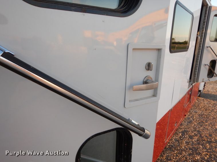 image for item DG6823 2006 Kenworth T300  command center truck