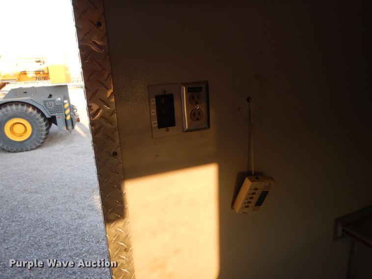 image for item DG6823 2006 Kenworth T300  command center truck