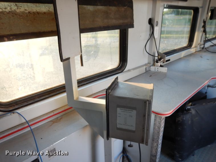 image for item DG6823 2006 Kenworth T300  command center truck