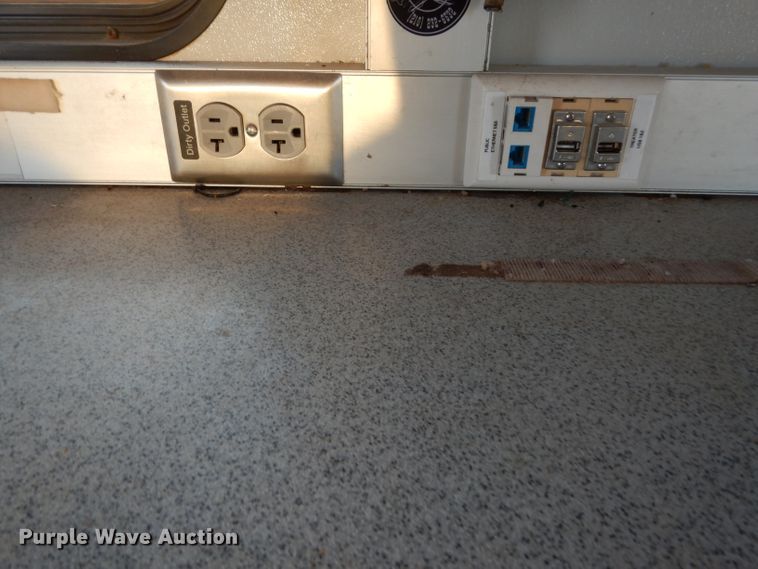 image for item DG6823 2006 Kenworth T300  command center truck