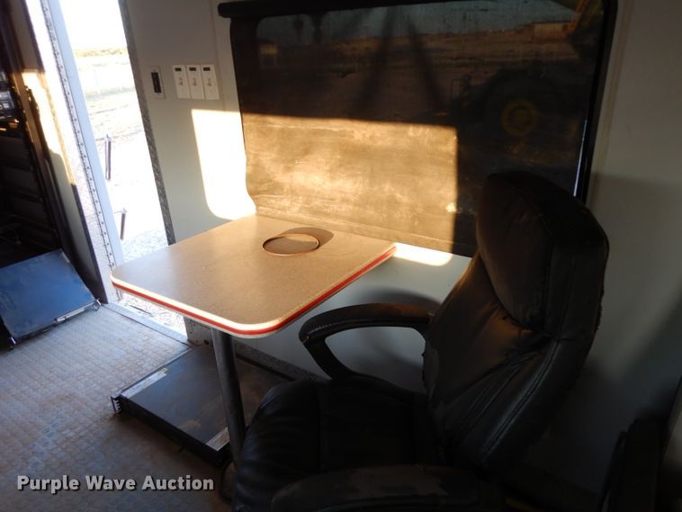 image for item DG6823 2006 Kenworth T300  command center truck