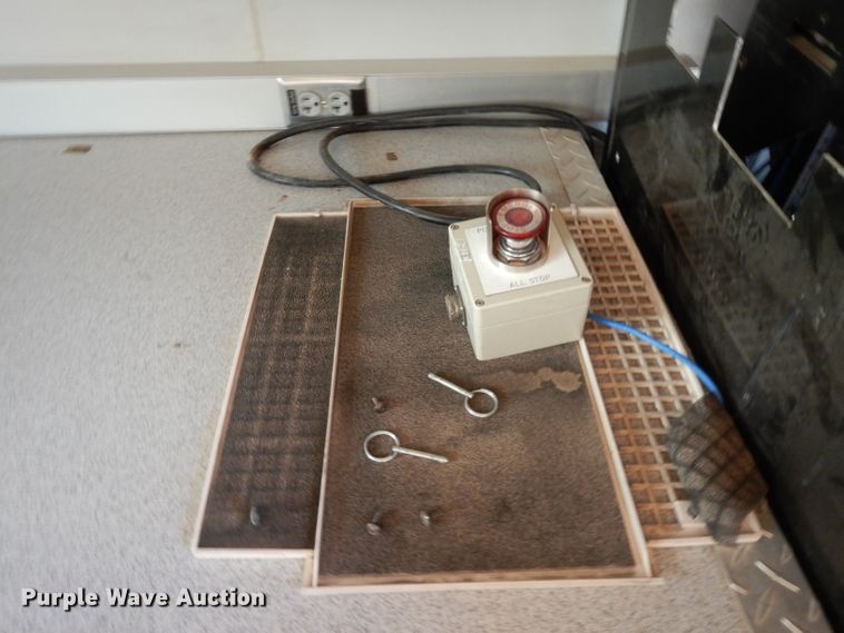 image for item DG6823 2006 Kenworth T300  command center truck