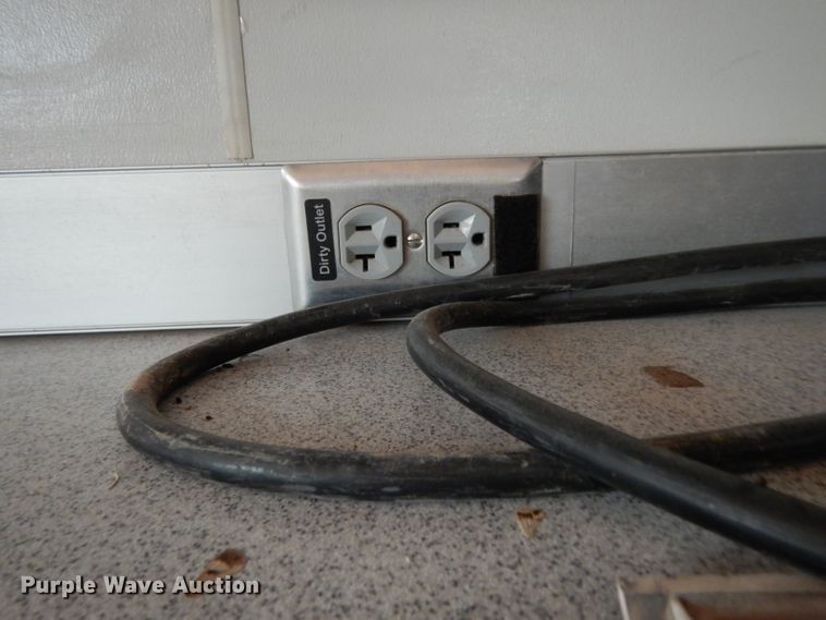 image for item DG6823 2006 Kenworth T300  command center truck