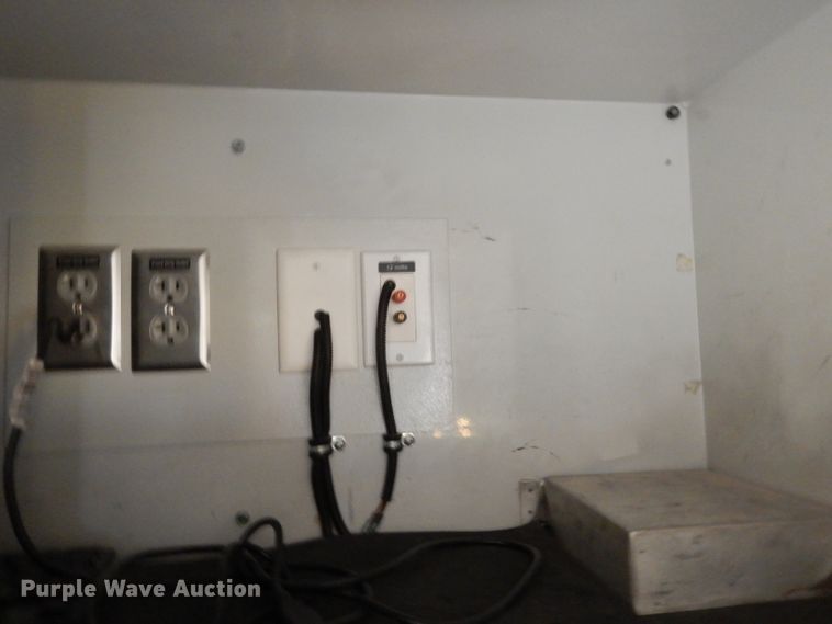 image for item DG6823 2006 Kenworth T300  command center truck