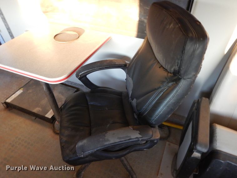 image for item DG6823 2006 Kenworth T300  command center truck