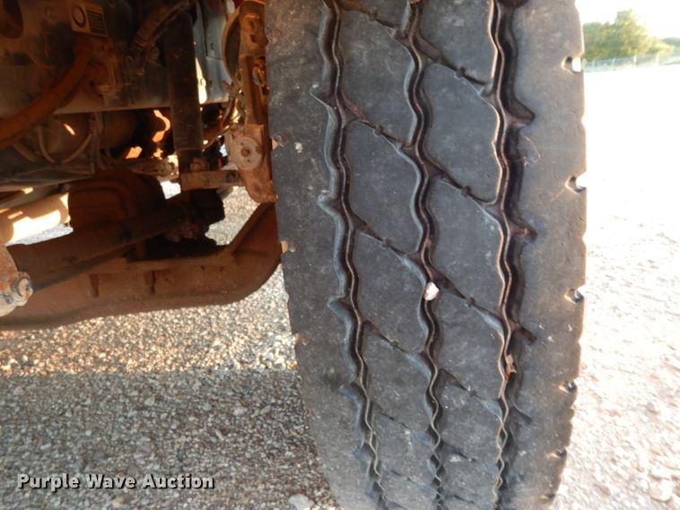 image for item DG6823 2006 Kenworth T300  command center truck