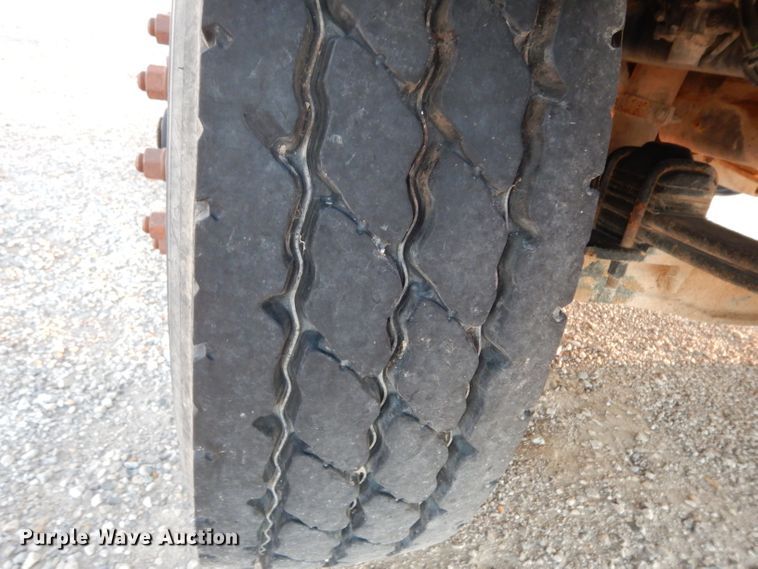 image for item DG6823 2006 Kenworth T300  command center truck