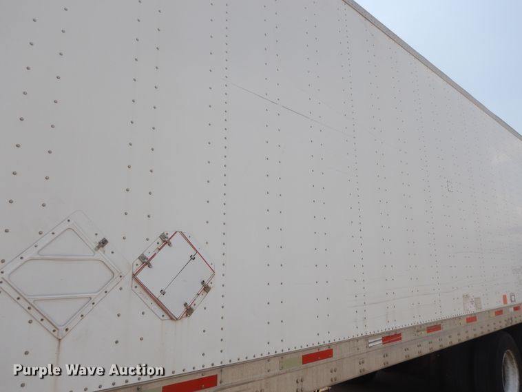 image for item DG7956 2006 Utility dry van trailer