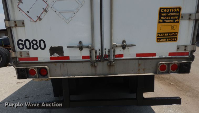 image for item DG7956 2006 Utility dry van trailer