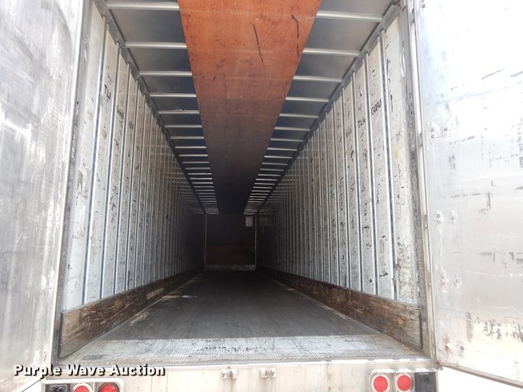 image for item DG7956 2006 Utility dry van trailer