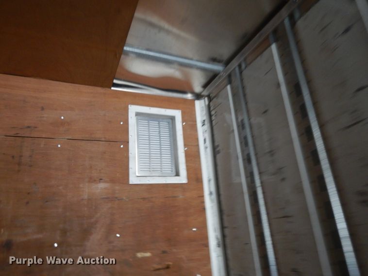 image for item DG7956 2006 Utility dry van trailer