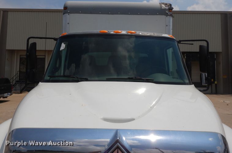 image for item DG7957 2005 International 4300  box truck