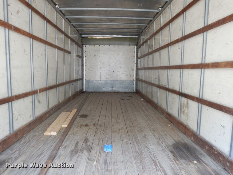 image for item DG7957 2005 International 4300  box truck