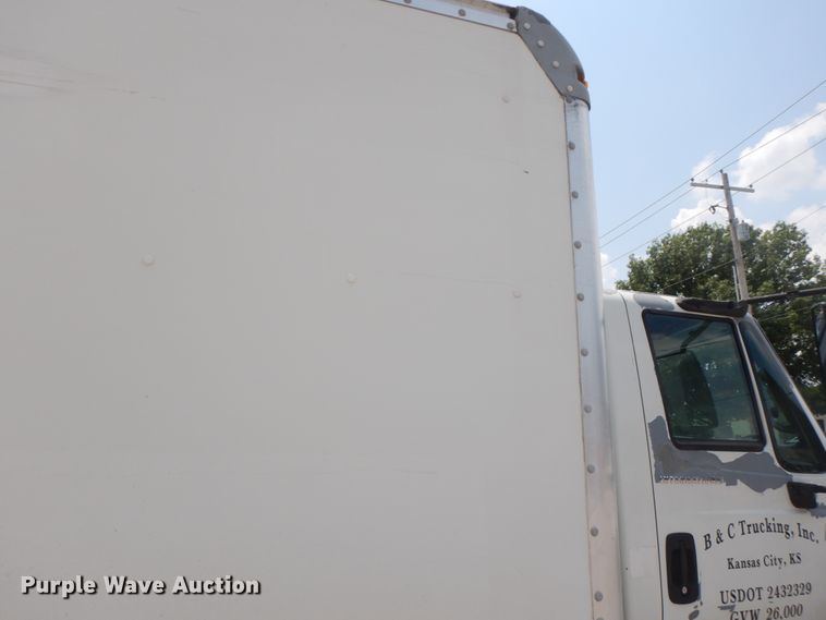 image for item DG7957 2005 International 4300  box truck