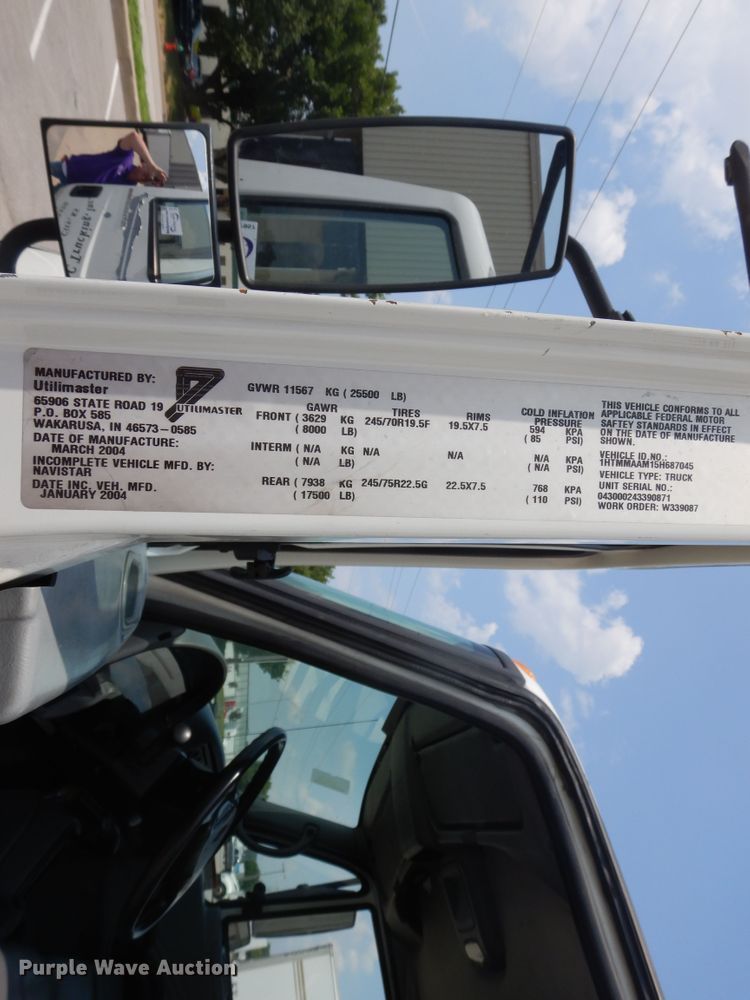 image for item DG7957 2005 International 4300  box truck