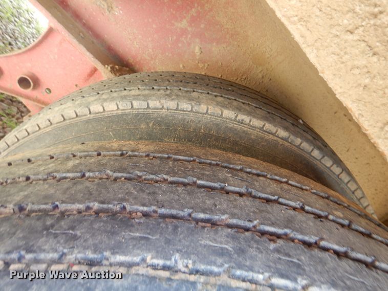 image for item DG8696 1997 Atoka 30DE352 equipment trailer