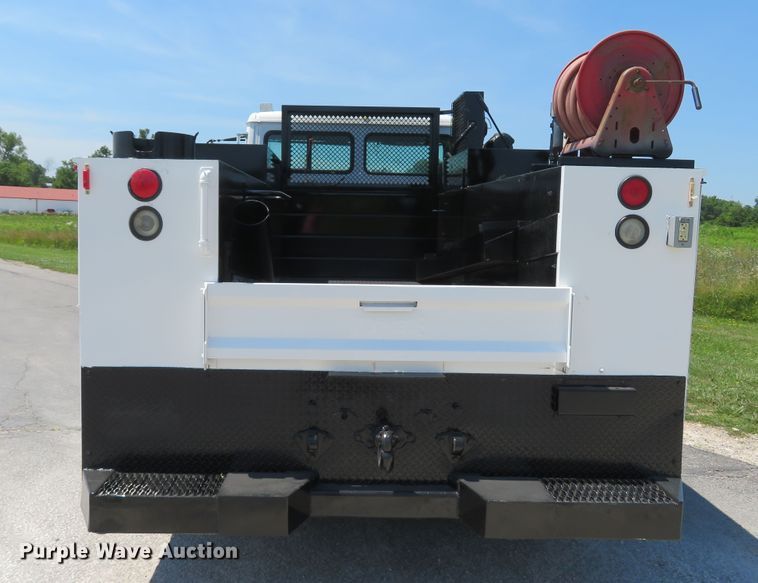 image for item DH1053 2004 Freightliner FL70  utility truck