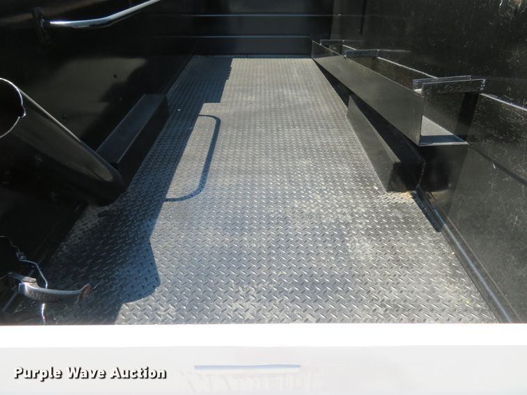 image for item DH1053 2004 Freightliner FL70  utility truck