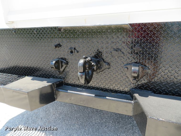 image for item DH1053 2004 Freightliner FL70  utility truck