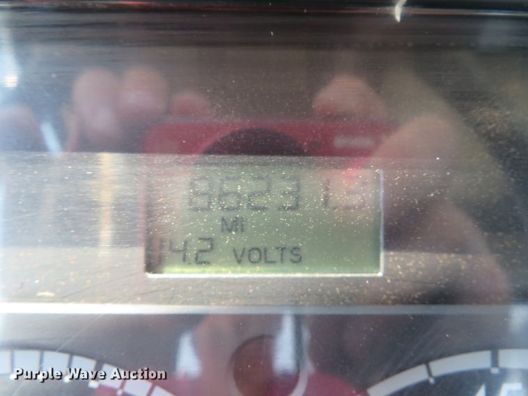 image for item DH1053 2004 Freightliner FL70  utility truck