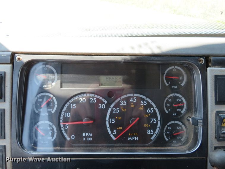 image for item DH1053 2004 Freightliner FL70  utility truck