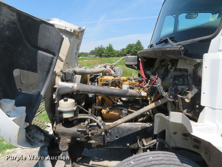 image for item DH1053 2004 Freightliner FL70  utility truck