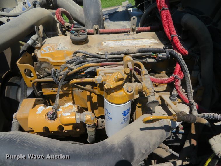 image for item DH1053 2004 Freightliner FL70  utility truck