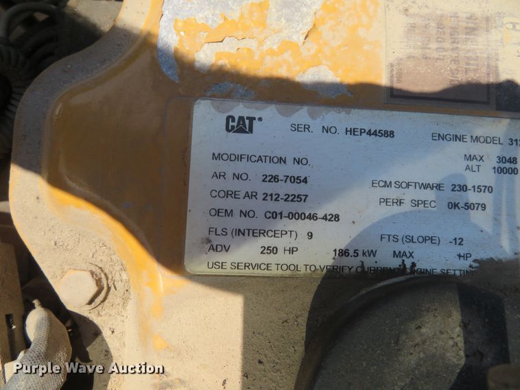 image for item DH1053 2004 Freightliner FL70  utility truck