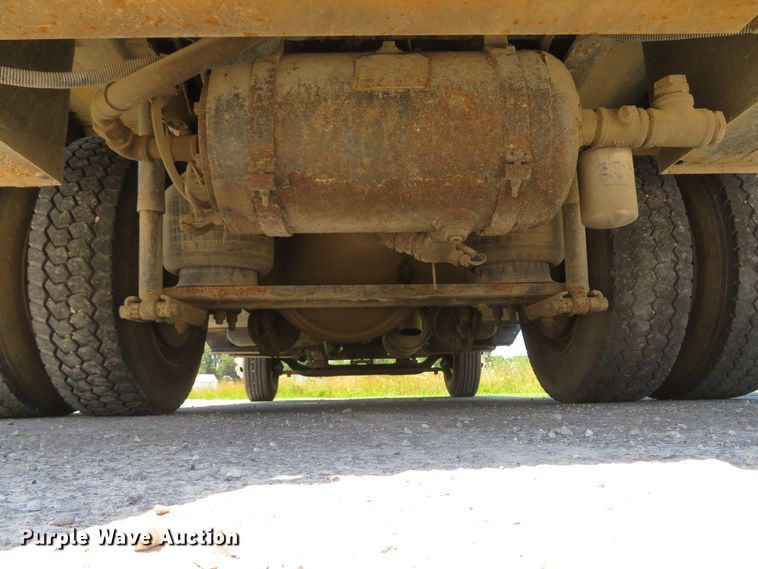 image for item DH1053 2004 Freightliner FL70  utility truck